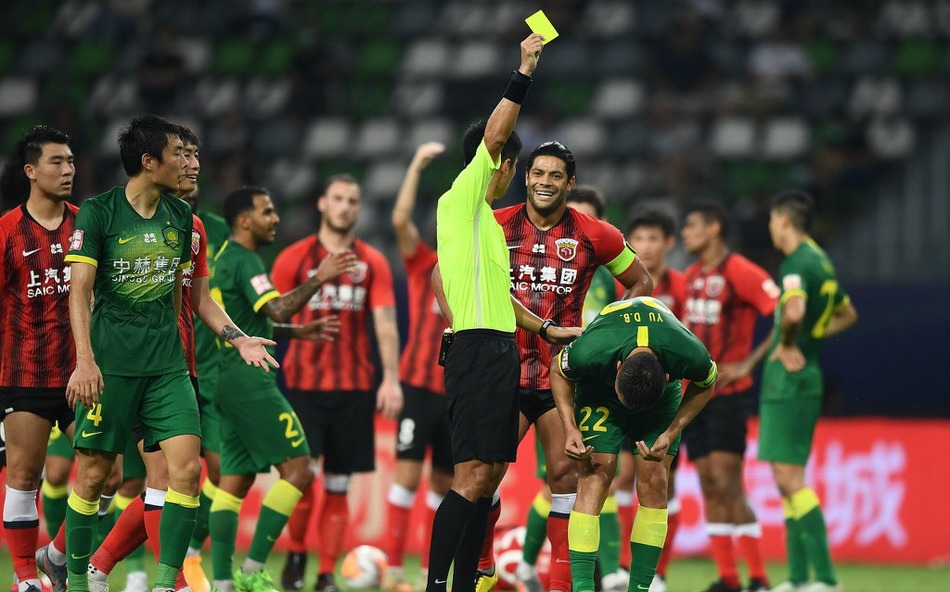 上港3-2胜国安进中超决赛，张修维梅开二度