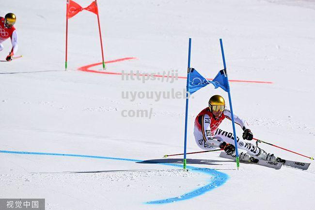 奥地利运动员勇夺高山滑雪金牌